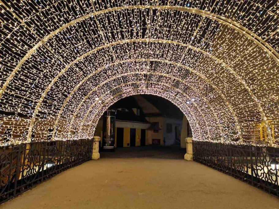 Charming Studio Ideal For Getaways Or Workations In Sibiu'S Medieval City Center Екстер'єр фото
