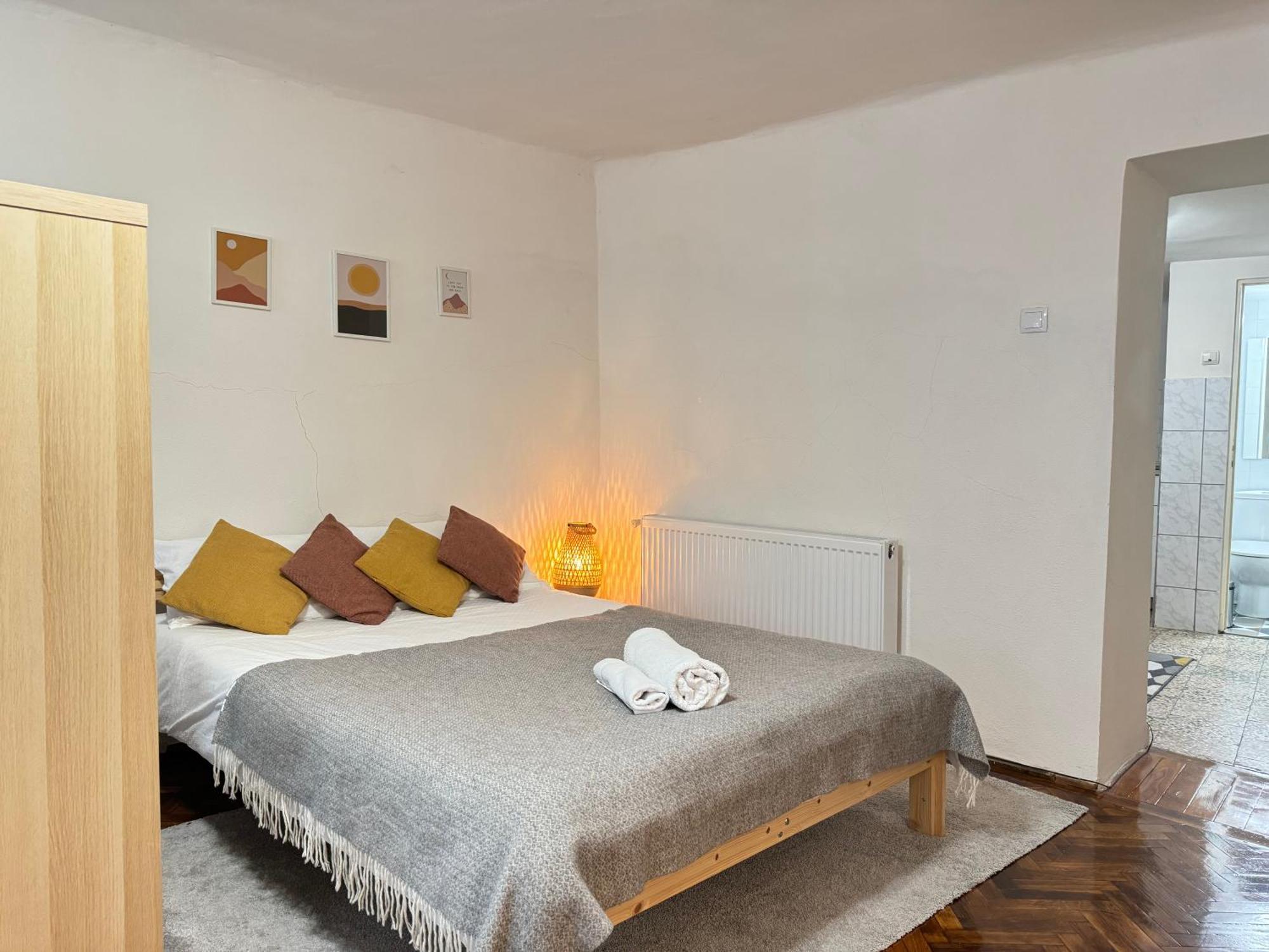 Charming Studio Ideal For Getaways Or Workations In Sibiu'S Medieval City Center Екстер'єр фото