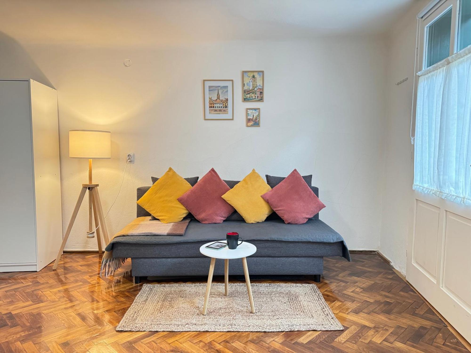 Charming Studio Ideal For Getaways Or Workations In Sibiu'S Medieval City Center Екстер'єр фото
