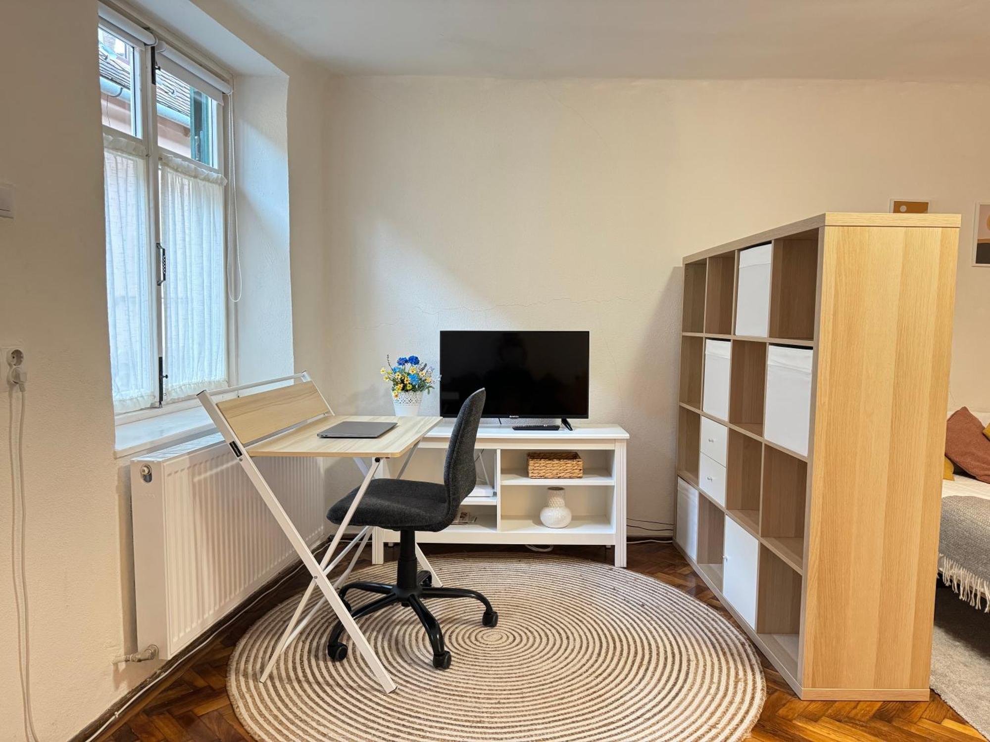 Charming Studio Ideal For Getaways Or Workations In Sibiu'S Medieval City Center Екстер'єр фото